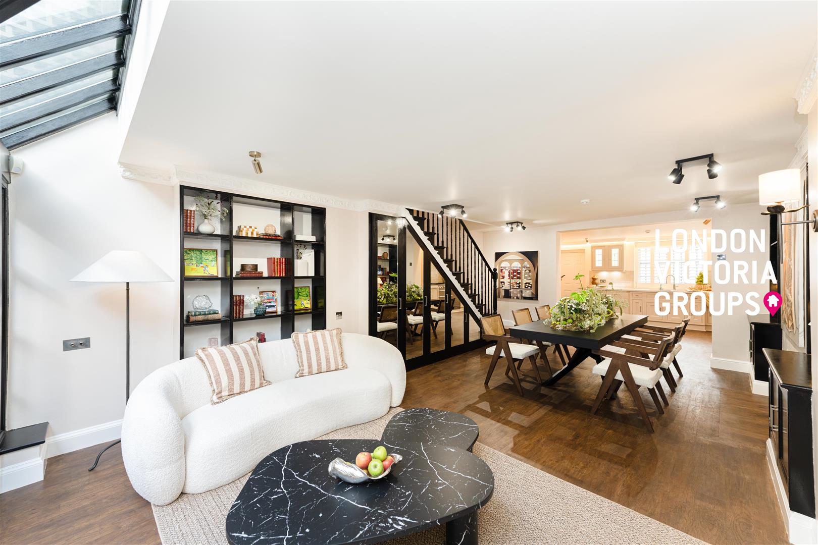 5 bed property in Trevor Place, London